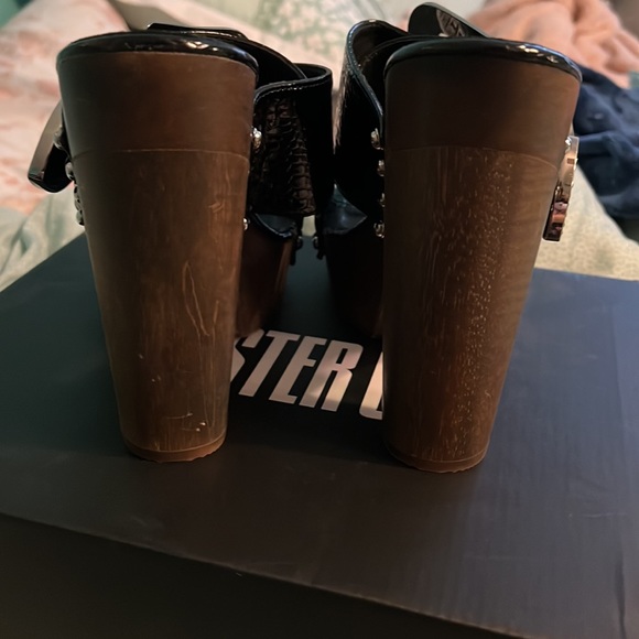 Rodeo Chic Rhinestone Buckle Clogs - Picture 4 of 8